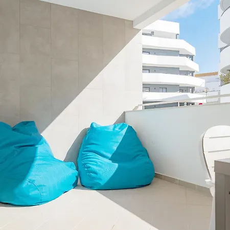 Modern 2 With Pool By Homing Apartment