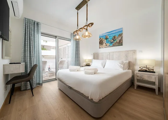 Modern 2 With Pool By Homing