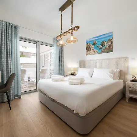 Modern 2 With Pool By Homing