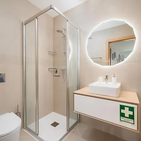 Modern 2 With Pool By Homing